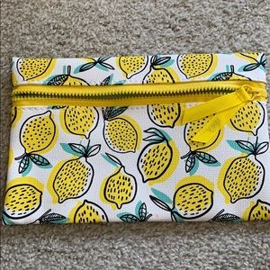 Cosmetic bag